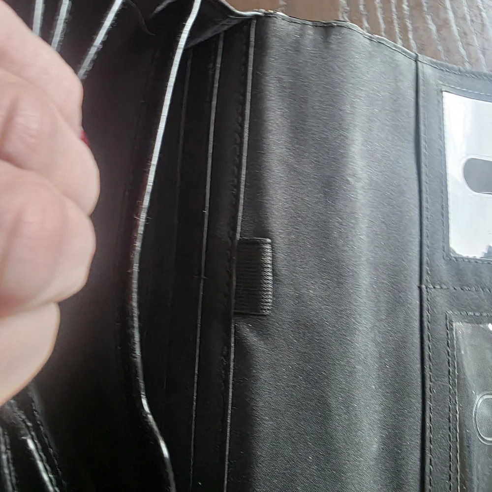Arcadia Shiny Black Tote with Wallet - Picture 12 of 16